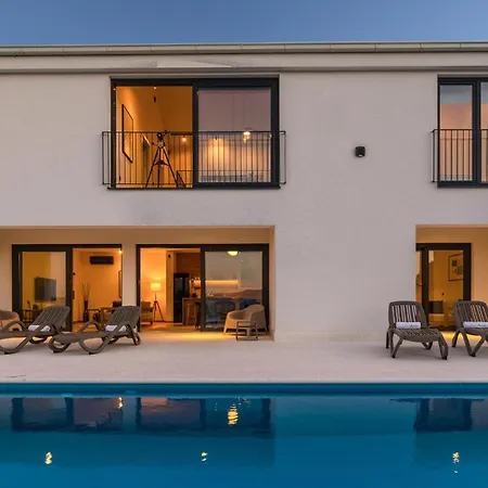 Holiday home Lovely In Supetar Brac *
